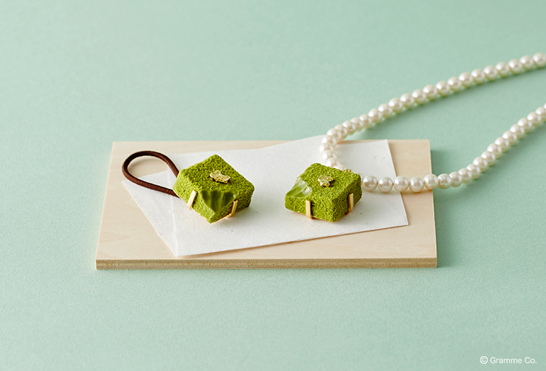 QpotJAPAN's tweet image. 〖和菓子処 きゅーぽっと〗
柔らかな触感と職人の温もりを感じる
Q-pot.の #抹茶スイーツ 🍵🌸

パリの石畳を思わせる
濃厚な「抹茶リュクスショコラ」は、
一口かじられた質感がまるで本物のよう。
shop.q-pot.jp/p/search?keywo…