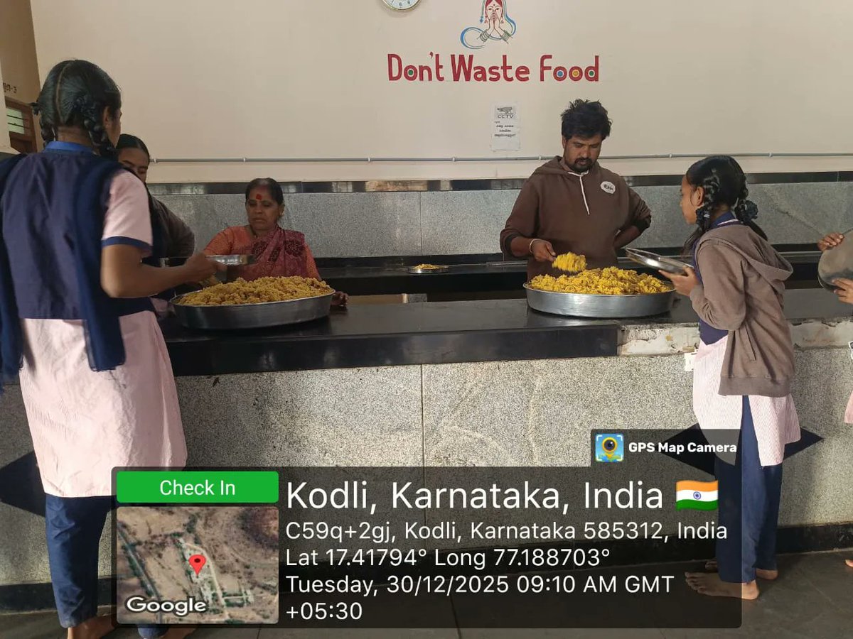 479Kodli's tweet photo. Morning breakfast... #SocialAudit_SWDMeals #SocialWelfare_Karnataka https://t.co/gQBQ13B2gw