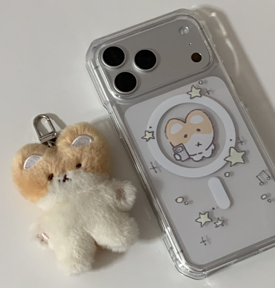 puppy__bh's tweet image. #RT 추첨 2분께 터래기 폰케이스를 만들어드립니다🤍

🖤당발: 1월 5일
🖤인증: 백현 버블 100일 이상
🖤갤럭시,아이폰 기종 상관없이 제작해드립니다