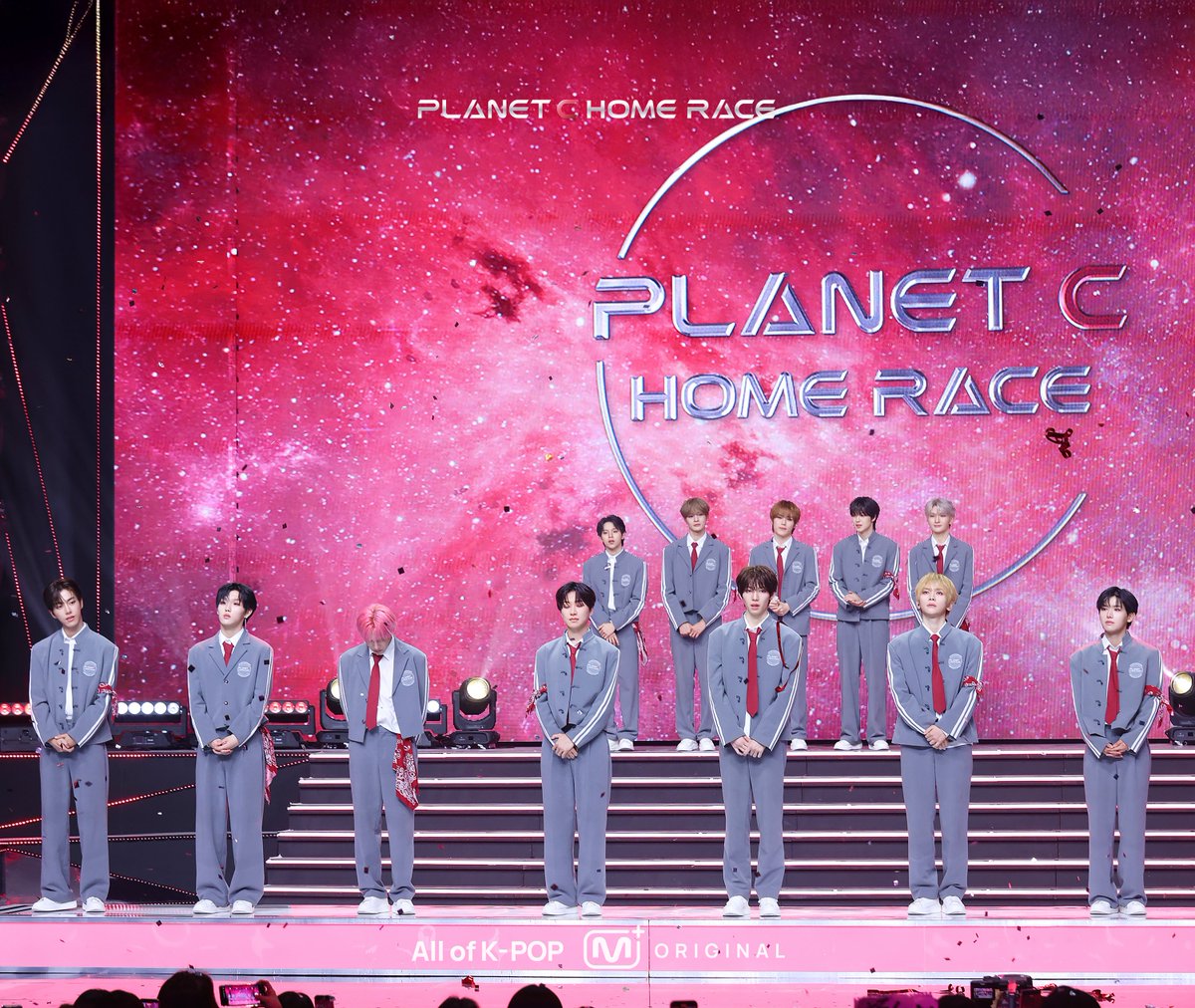 boys2planet_c's tweet photo. [4회 비하인드 포토 #1📷] 응원으로 이어진 오늘, 다시 한 번 감사합니다 🌱
 
[Ep.4 Behind Photos #1📷] A day carried by your support—thank you once again 🌱

𝐏𝐋𝐀𝐍𝐄𝐓 𝐂 : 𝐇𝐎𝐌𝐄 𝐑𝐀𝐂𝐄  

Mnet Plus 🔗 https://t.co/wkVqIWmwbf 

#MnetPlus #엠넷플러스 #MnetPlus_ORIGINAL 
#PLANETC #HOMERACE #플래닛C #홈레이스