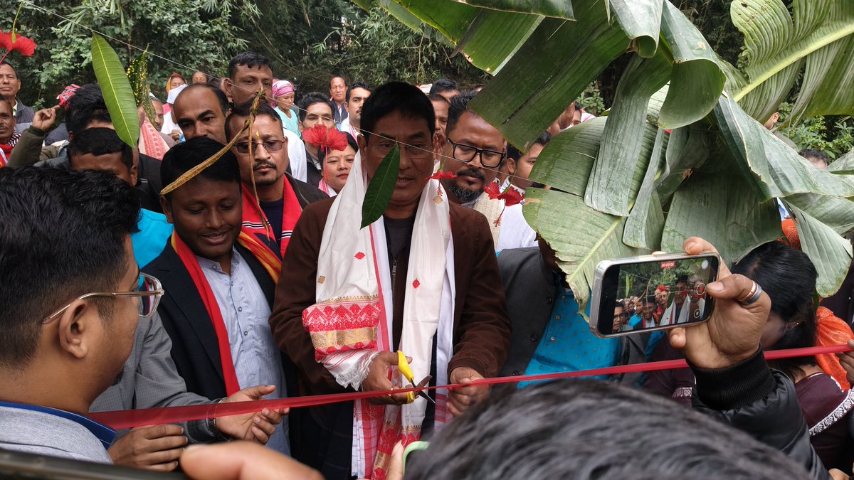 Inaugurated the Adi Alengi Gaon Panchayat Office at Likhok Deori Gaon ...
