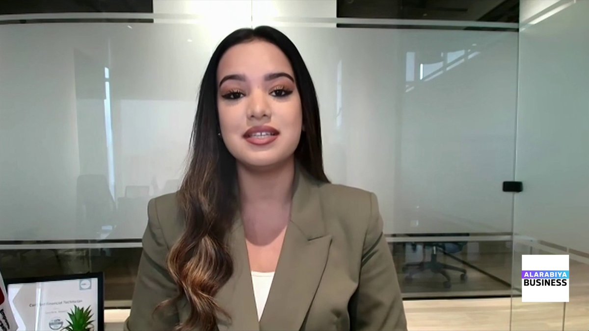 هل يستمر الزخم على الذهب والفضة في 2026؟ وكيف ستتجه أسعار النفط خلال العام المقبل؟. حوار مي بن خضراء مع استراتيجية الأسواق المالية لدى شركة CFI سارة الياسري افتتاح الأسواق _Business 