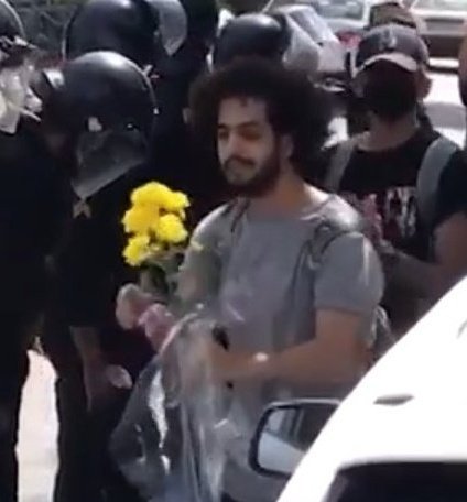 Begooeren's tweet photo. پیداش کردم خود جاکششه. https://t.co/FL17sOeKey