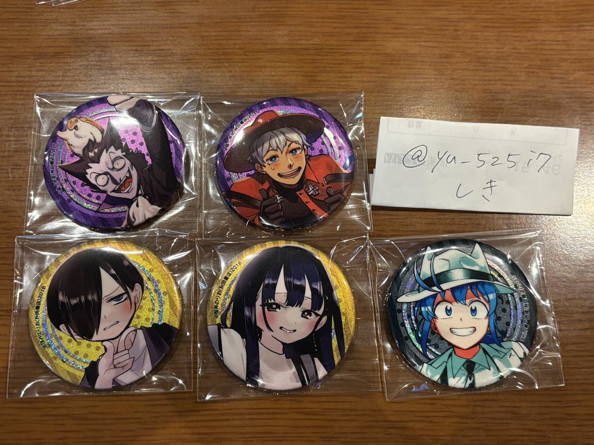 交換】秋田書店 C107 特典 ホログラム缶バッジ 譲：画像参照 求：桃源