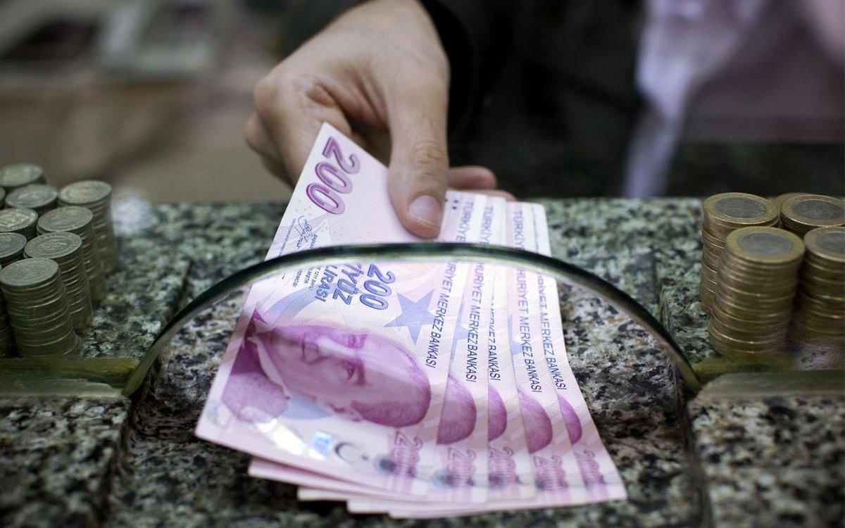 TurhanBzkrt's tweet image. 🛑 Devlet katkı payının %30'dan %20'ye düşürülmesi için hazırlık var. 

💡 AKP lideri ve Cumhurbaşkanı Recep Tayyip Erdoğan'ın devlet katkısını sıfırlama yetkisi de var. 

📝 Bireysel Emeklilik Sistemi (BES) iki kere pişmanlıktır.