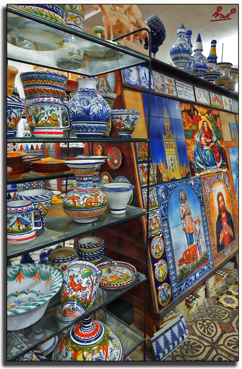 Oficio noble y bizarro, entre todos el primero pues en el arte del barro, Dios fue el primer alfarero y el hombre el primer cacharro.