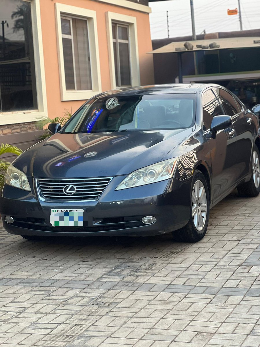 iamkingshedy's tweet photo. #Auto Deals🔥
Neatly Used
Registered 2009 Lexus ES350 Edition 
100% Buy &amp; Drive Condition | Pure First Body
SuperB Engine | Gears | Chilling AC
Accident Free | Clean Interior
June 2024 on Custom 

Location: Ibadan

Price: ₦9.2M

DM/Call/Whatsapp +2348132727945

#GeekTech https://t.co/95KtJ3bcUm
