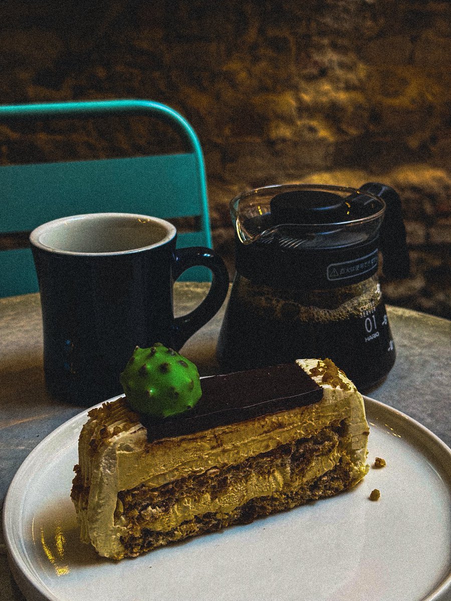 Доброго ранку 
Пригостіть ранковою кавою ГУР☺️
Буду вдячна за підтримку збору ретвітом та будь-яким донатом🎄