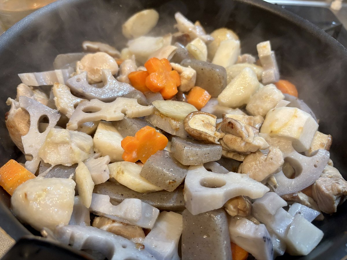 alrasar's tweet photo. 筑前煮作ってみた🧑‍🍳 https://t.co/dRb2V42f33