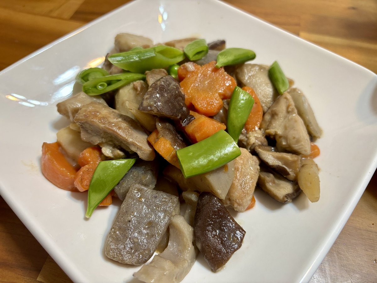 alrasar's tweet photo. 筑前煮作ってみた🧑‍🍳 https://t.co/dRb2V42f33