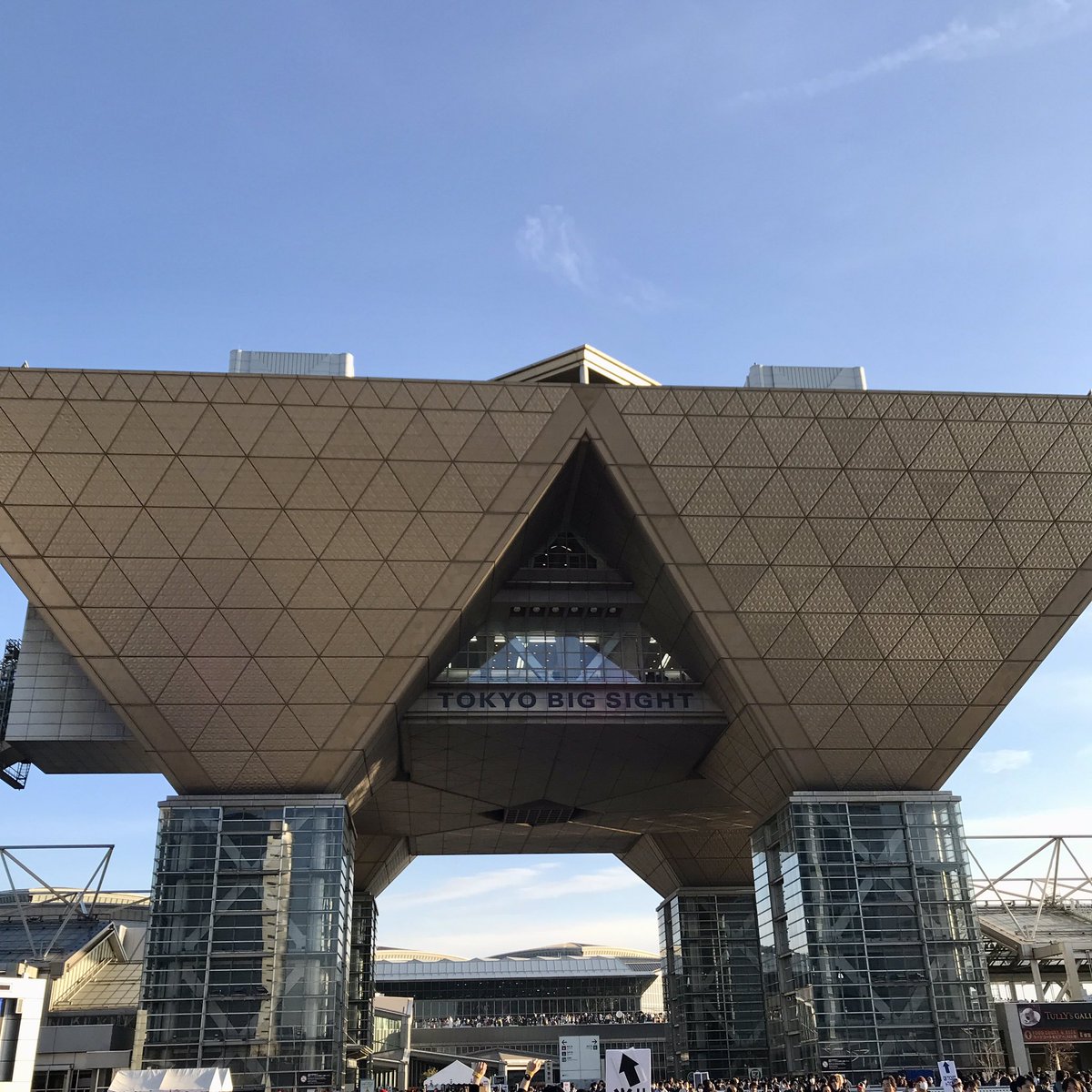 kabubun's tweet photo. 6年ぶりにコミケ行った https://t.co/SL2SvGWWVz