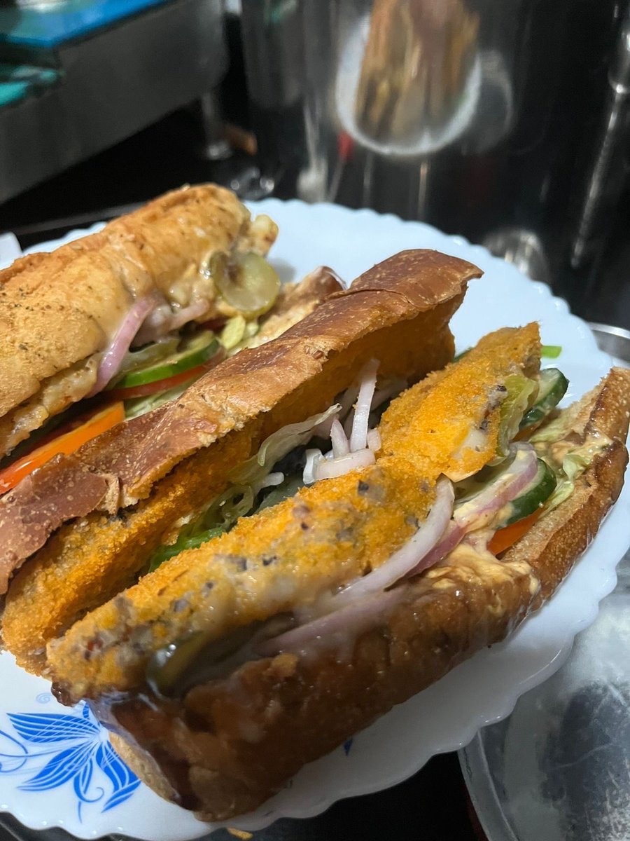 navinsgoyal's tweet photo. @zomatocare doesnt care about what we receive from @SUBWAY stale food, no sauces. Deserves a refund for dustbin worthy food. No more ordering from both of them. Email resolution was worst than the food. https://t.co/XHKo5KwyMh