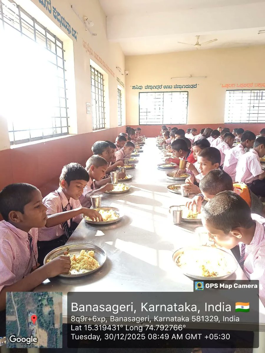 261mdrs's tweet photo. Morning Breakfast  #SocialAudit_SWDMeals #SocialWelfare_Karnataka https://t.co/9zmqWaABvA