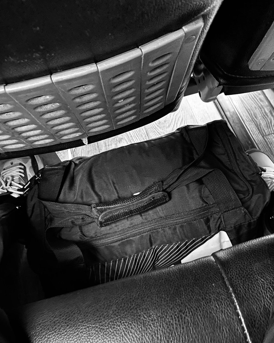 FlyingDitchman's tweet image. Dah cocok, tinggal nangisnya aja yg belum.

See you, Kediri 💜