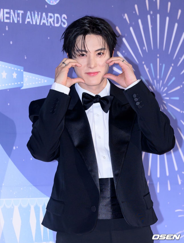 PHOTO】THE BOYZ エリック「2025 MBC放送芸能大賞」レッドカーペットに