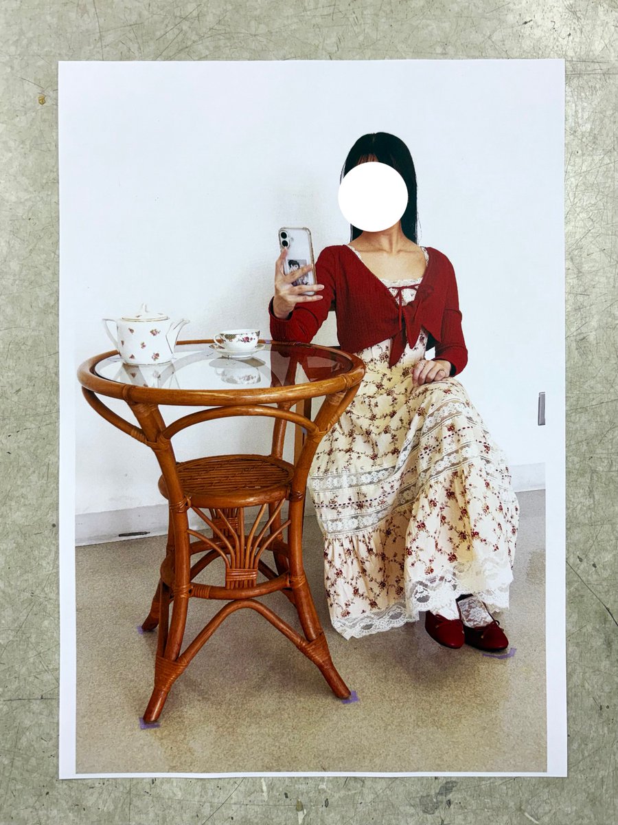 今月は通っているアトリエでモデルのお手伝いをさせてもらいました🫖💕