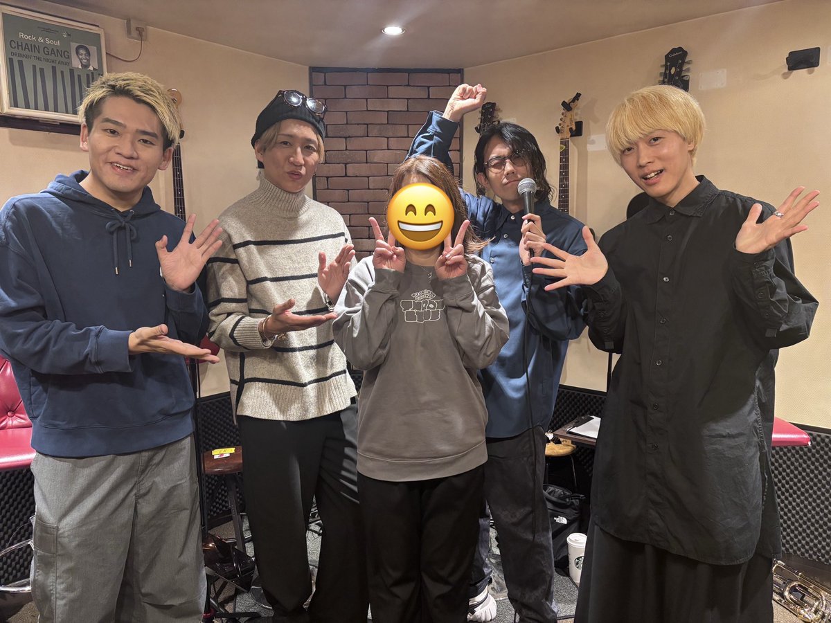 HitomiPisces's tweet image. Throw Line♪
質問コーナーでは回答にびっくり‼︎🦁😳wファンミ楽しかった〜😁

Wind Works生配信＆忘年会🎯😍づかさんの美味しいタコス😋大迫力のRiverdanceメドレーも聴けて嬉しかった🥹

今年も素敵な音楽を届けてくださりありがとうございました❣️

#ThrowLine
#WindWorks
#吹奏楽
#トロンボーン