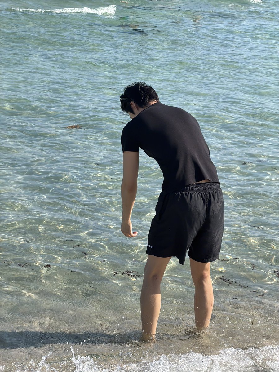 chaeriful's tweet image. hes so cutiepie