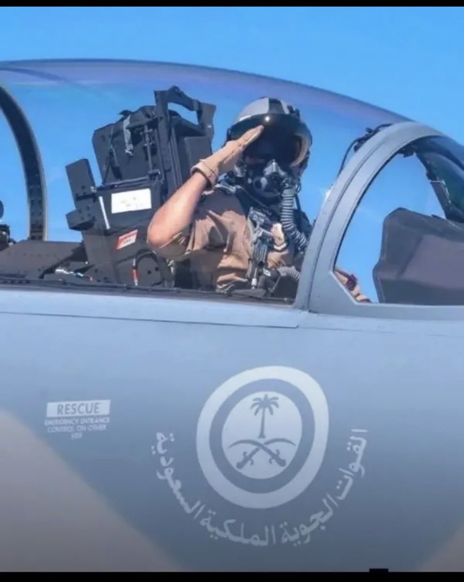 ayedalshmry's tweet image. اللهم أنصر جنودنا وكن لهم عونا ونصيرا وأرزقهم الصبر والثبات، اللهم سدد رميهم واحفظهم، اللهم يامجري السحاب وهازم الأحزاب اهزم كل من أراد بِناَ سوءاً و رد كيده في نحره.
#السعودية_العظمى 
#الصقور_الرقمية_السعودية