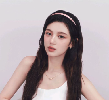 AboutMusicYT's tweet photo. ADOR has filed a $33 MILLION lawsuit against NewJeans' Danielle, her family and Min Heejin. https://t.co/VFnWRQ5gHX