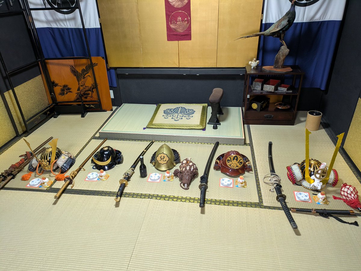 sekigahara_1600's tweet image. 甲冑納めの儀二日目✨

今年最後の笹尾山まで甲冑武者行軍😆👍
後に関ヶ原の御霊神社にお参り、#陣屋関ヶ原宇喜多の陣　の秀家の間でお清め(※キヨシとは読まない)

次回出陣は1月4日彦根城での甲冑初めの儀(現在参加申込受付中)

今年一年も色んな出来事御座いましたが本当にお疲れ様でした🙇…
