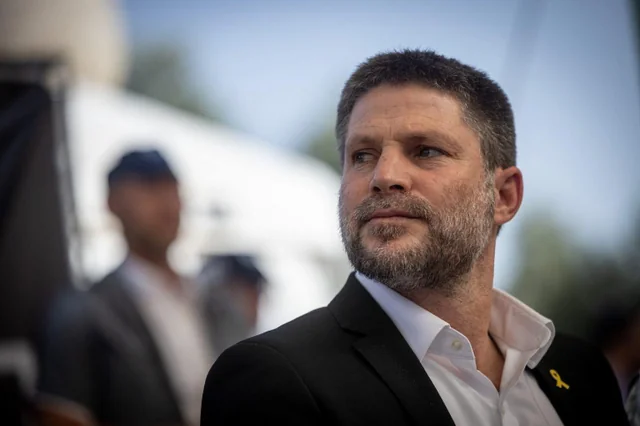 Smotrich Calls for Expanded Counter-Terror Measures

Israeli Finance Minister Bezalel Smotrich urged broader military operations in Judea and Samaria and tougher enforcement against employing illegal Palestinian workers, citing a surge in attacks. He also renewed calls to