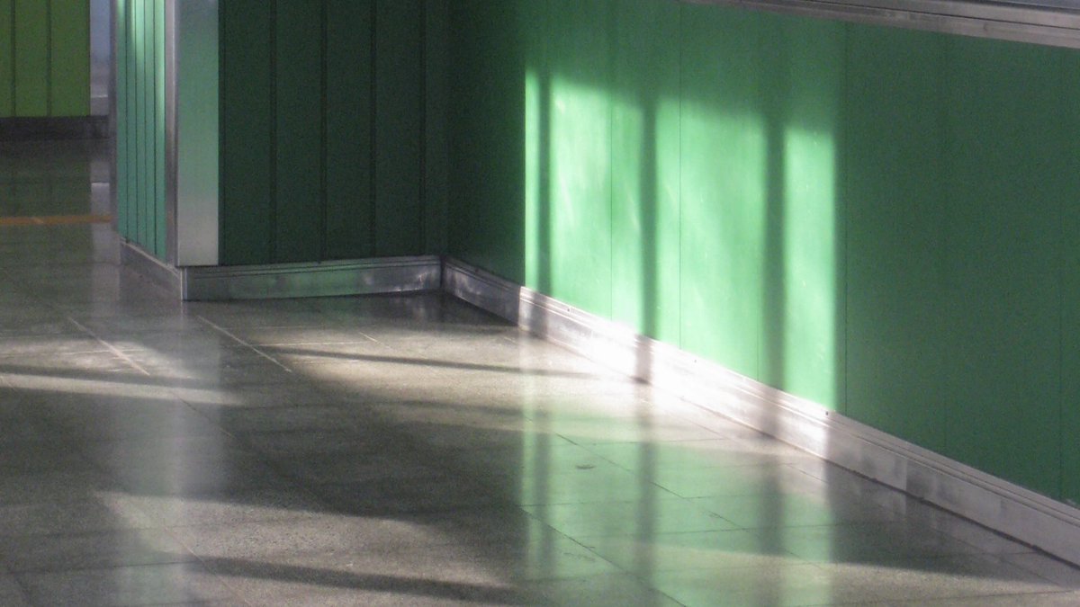 한국의 지하철도 우리가 놓치고 있어서 그렇지 너무 아름답습니다…