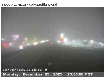 KCBSAMFMTraffic's tweet photo. #Antioch #Pittsburg #Baypoint -- Lots of fog along #Highway4 this morning. (Photo: @CaltransD4) #KCBSTraffic. https://t.co/RdocllNJqm