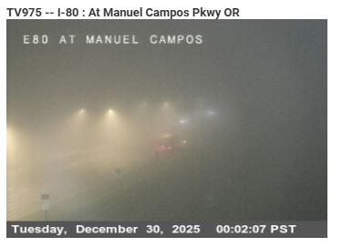 KCBSAMFMTraffic's tweet image. #Fairfield #Vacaville #Dixon #Davis -- Heavy fog along the #Interstate80 corridor this morning. (Photo: @CaltransD4) #KCBSTraffic.