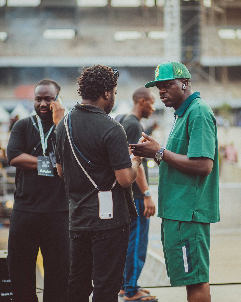 Congratulations my bro <a href="/ayoadedayo/">dayoayoade</a>, the Team Lead, the CEO, the Convener, the Creator, the executor of the <a href="/wizkidayo/">Wizkid</a> THE G.O.A.T Experience Show 🔥🔥🔥

#TheGoatexperience 

📸: <a href="/TheShodunke/">TheShodunke</a> 🔥🔥