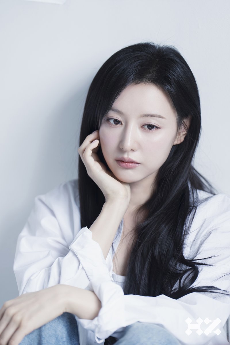 김지원 프로필 촬영 관련 이미지