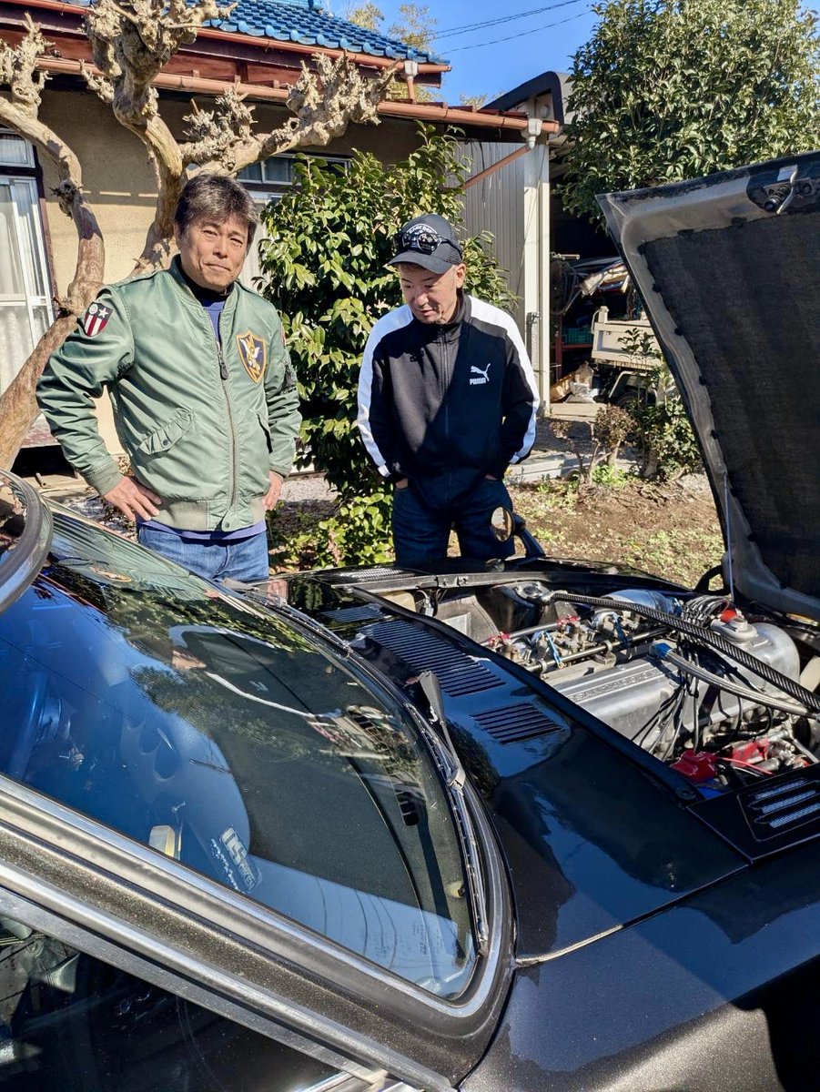 yasaimeijin0240's tweet image. 今年最後のZの出動は、レーシングプロジェクトバンドウ、SUPER GT 500クラス19号車のマサ監督とご一緒させていただきました。😊みらいのために！共感します。😊
#s30z #240z #supergt #レーシンプロジェクトバンドウ #19号車