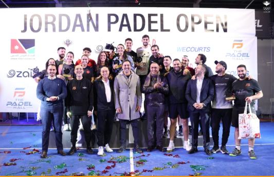 تتويج الفائزين ببطولة الأردن المفتوحة للبادل 