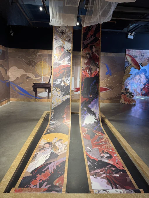 展示の中に池と滝があるのがすごい 水面に映るとこまで全てが美しかった… 全部の造形がシーンをそのまま切り取ったように再現されてて美しかった