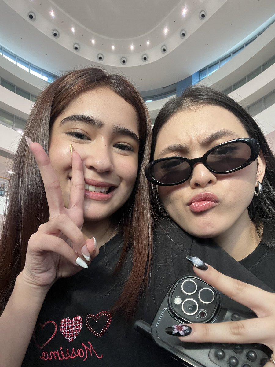 elizaborromeo_'s tweet image. 🙈