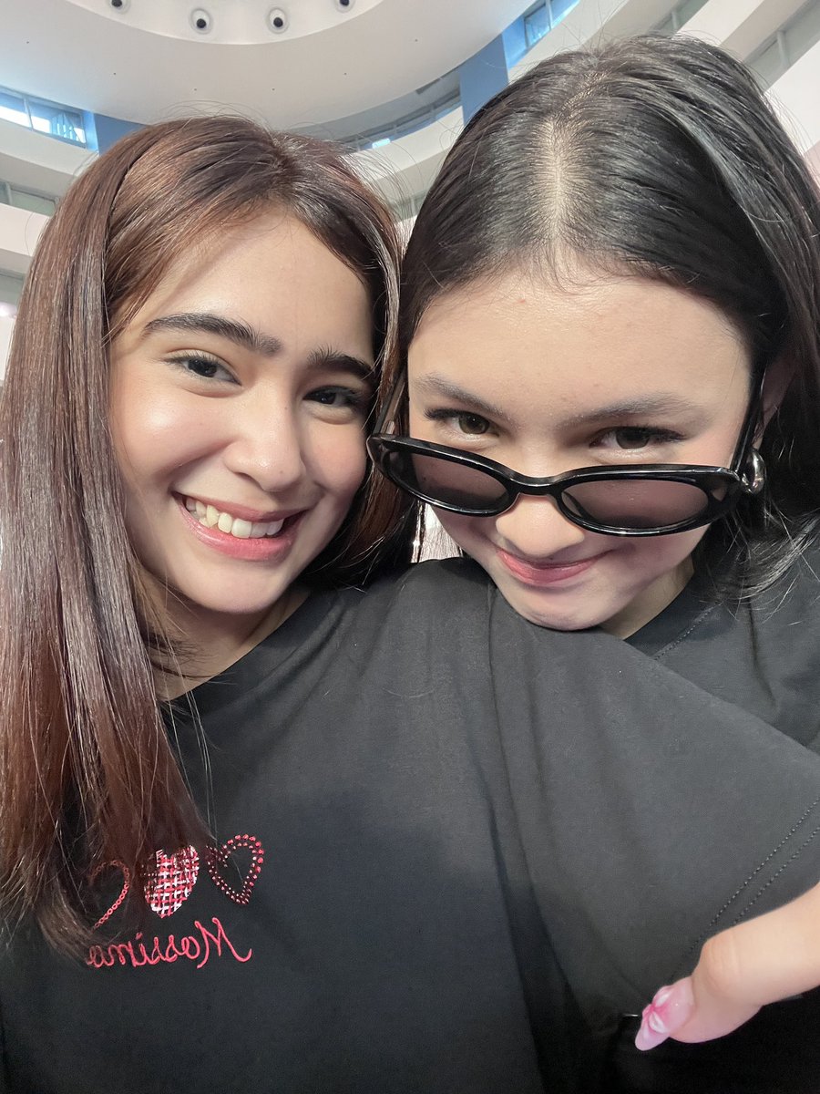 elizaborromeo_'s tweet image. 🙈