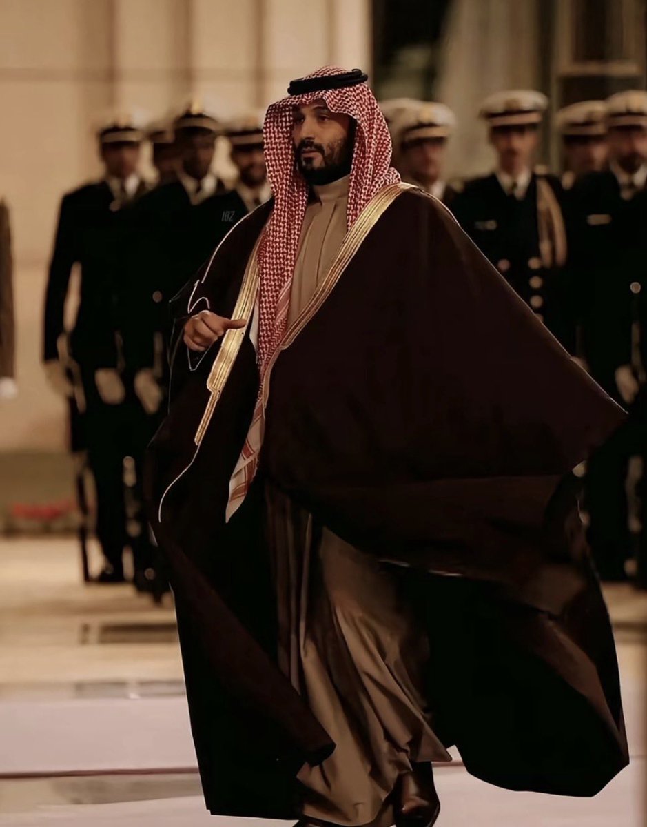 شيـخٍ طرف بشته يذرّي حكومات
بـ اطراف بشته .. ثبّت الشرق كله