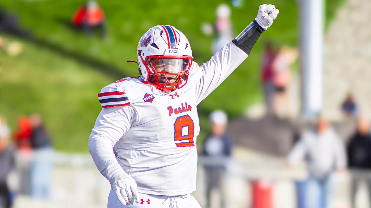 DarrienStarling's tweet image. One of the more interesting things to watch in the American over the next few days is the recruiting battle between UTSA and UNT.

Both teams will be competing for similar talent. This’ll be fun to watch 😅

New UTSA commit Jusiah Sampleton had offers from both.