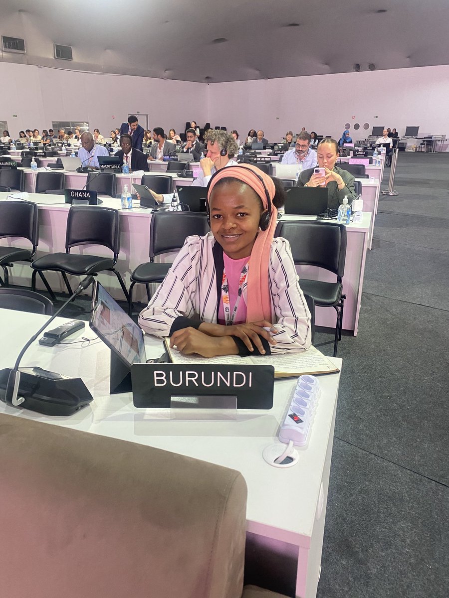 🌍✨ When a young girl stands up for the climate, she also stands up for the future, for justice, and for life.

She transforms challenges into hope and ideas into concrete actions.
Her voice matters. Her actions inspire. Her commitment changes the world.