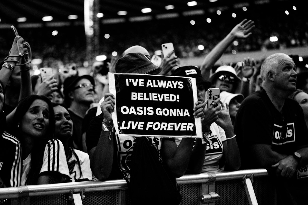 oasis's tweet image. We see things they’ll never see
You and I are gonna…