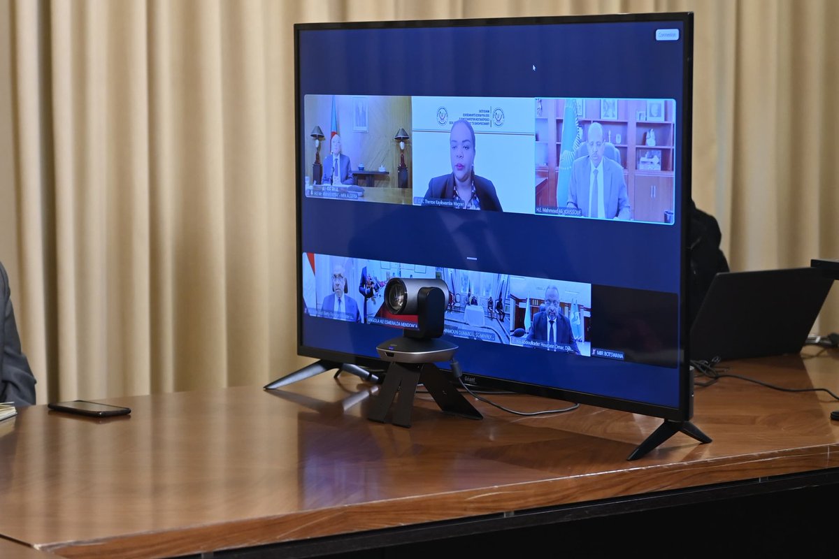 Algeria_MFA's tweet image. شارك وزير الدولة، وزير الشؤون الخارجية والجالية الوطنية بالخارج والشؤون الإفريقية، السيّد @AhmedAttaf_Dz ، اليوم، في اجتماع وزاري لمجلس السلم والأمن التابع للاتحاد الإفريقي @_AfricanUnion الذي عُقد عبر تقنية التحاضر المرئي عن بعد.