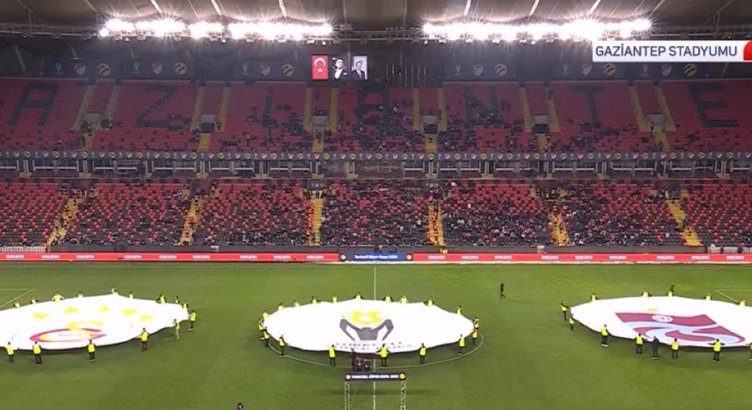 Fenerbahçe berekettir..

Fenerbahçe maçı      //       Gs maçı