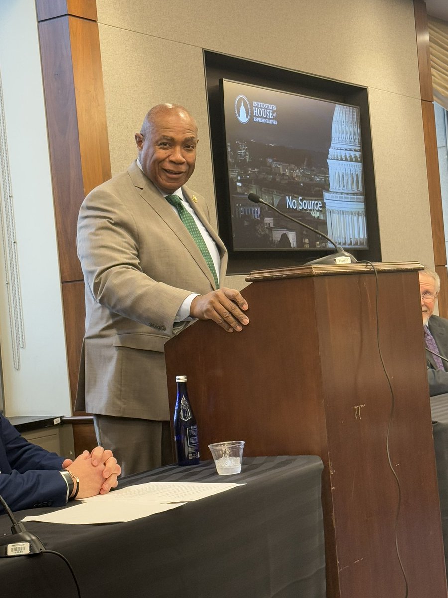 Shari Erickson (she/her/hers) tweet media