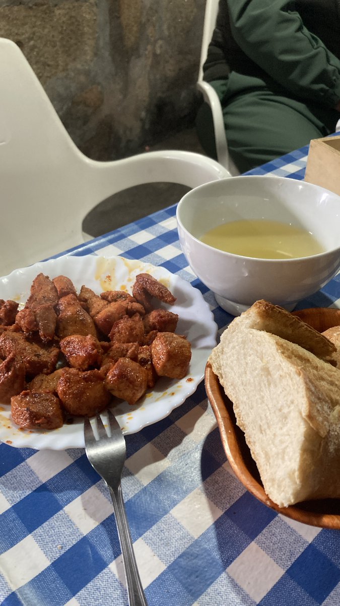 laconada.com tweet media