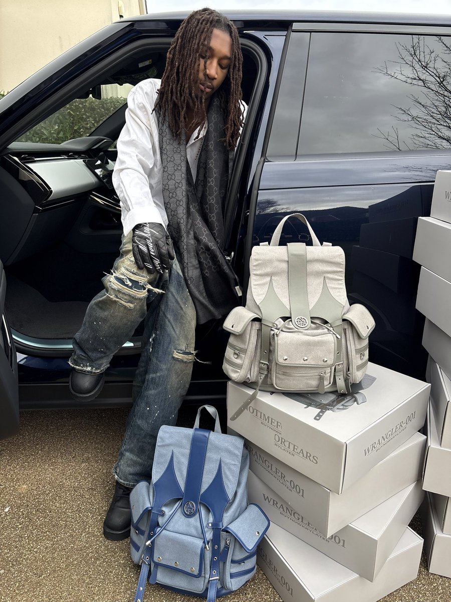 mvpjase's tweet photo. Gloves stay on all winter https://t.co/MmSzOnEoej