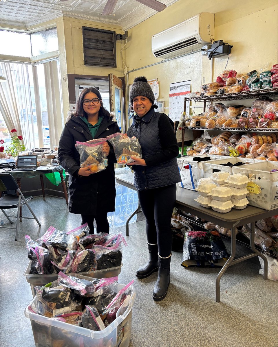 The Morning Glory Breakfast Program sends a huge thank you to Damercy Artau, a 16-year-old student at Wooster School. This is Damercy’s 7th year making goodie bags for people in need.

Your commitment to giving back and bringing the community together truly makes a difference.