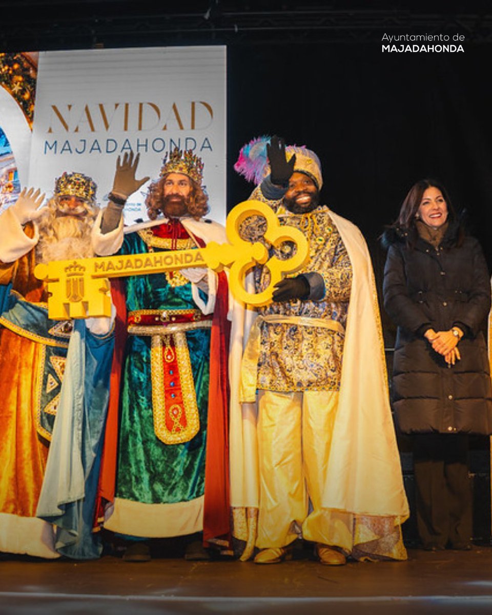 👑💌Queridos Reyes Magos: 

🎁Gracias por visitarnos en casa y compartir con todos nosotros uno de los días más mágicos del año. 

#CabalgataMajadahonda

📸Todas las imágenes aquí👇🏽

flickr.com/photos/ayuntam…