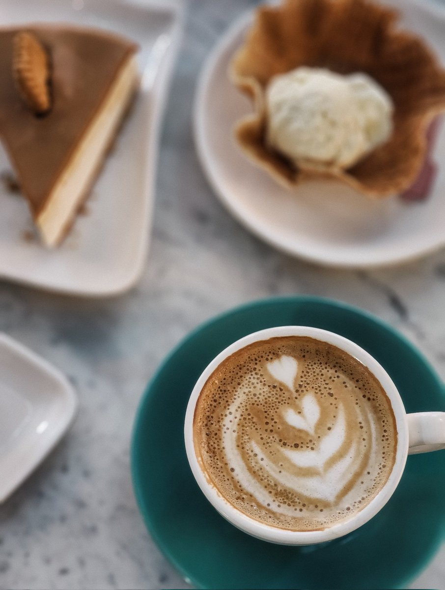 قمر | مُصممة جرافيك tweet media