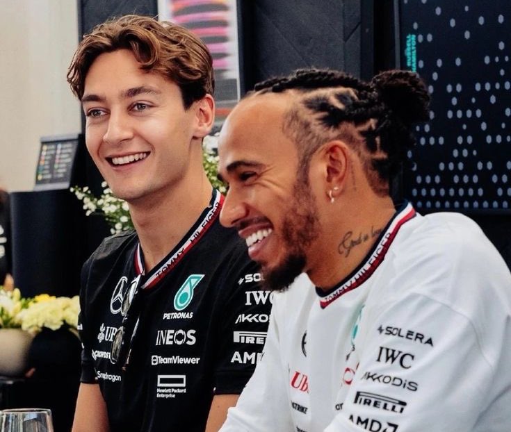 brit_cedes's tweet image. day 65 of posting a picture of lewis and george until we get a britcedes podium