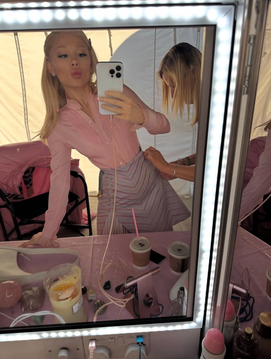 my girlfriend everybody